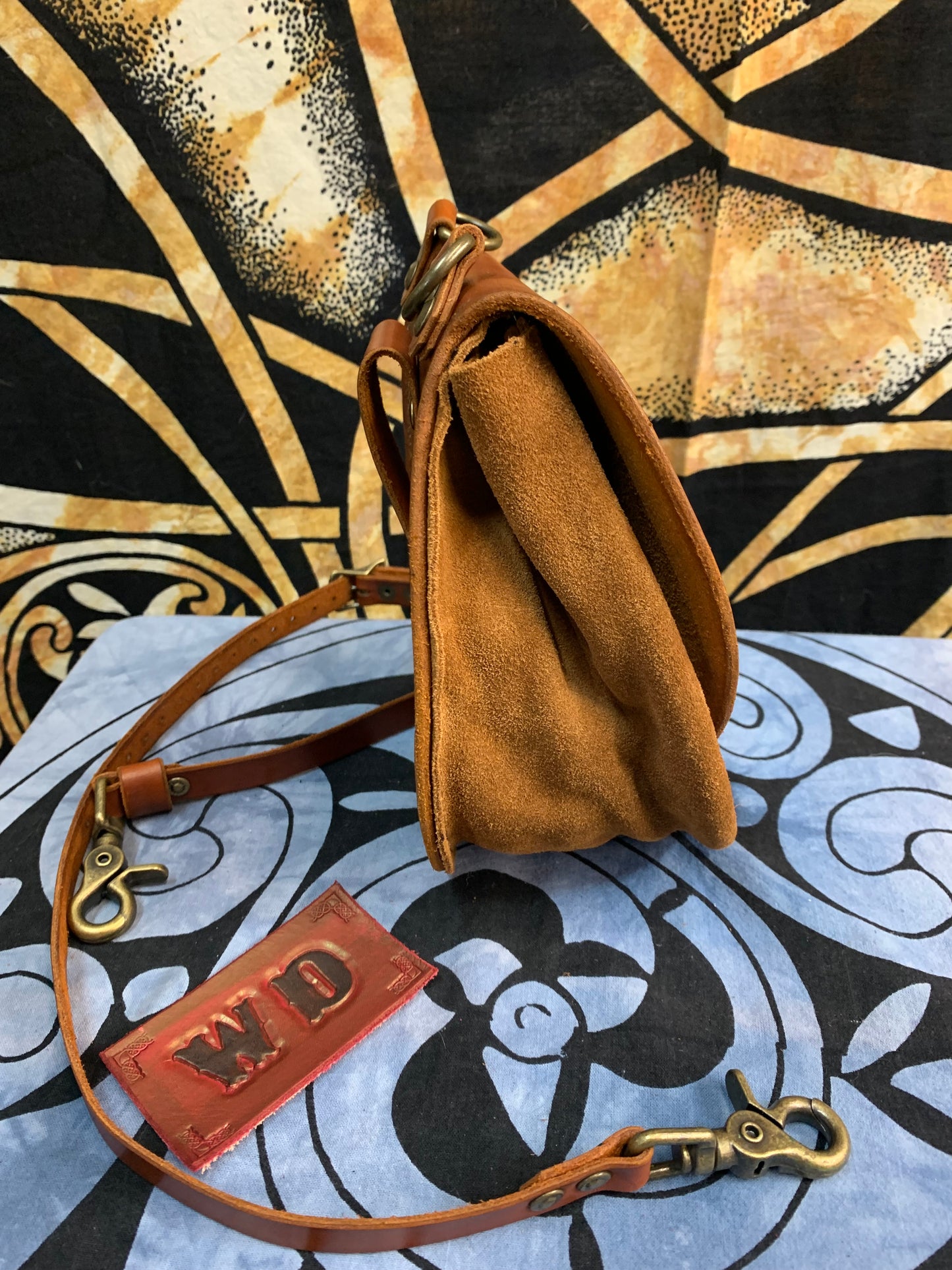 LEATHER AND SUEDE SPORRAN STYLE POUCH - English Bridle & Toast Suede