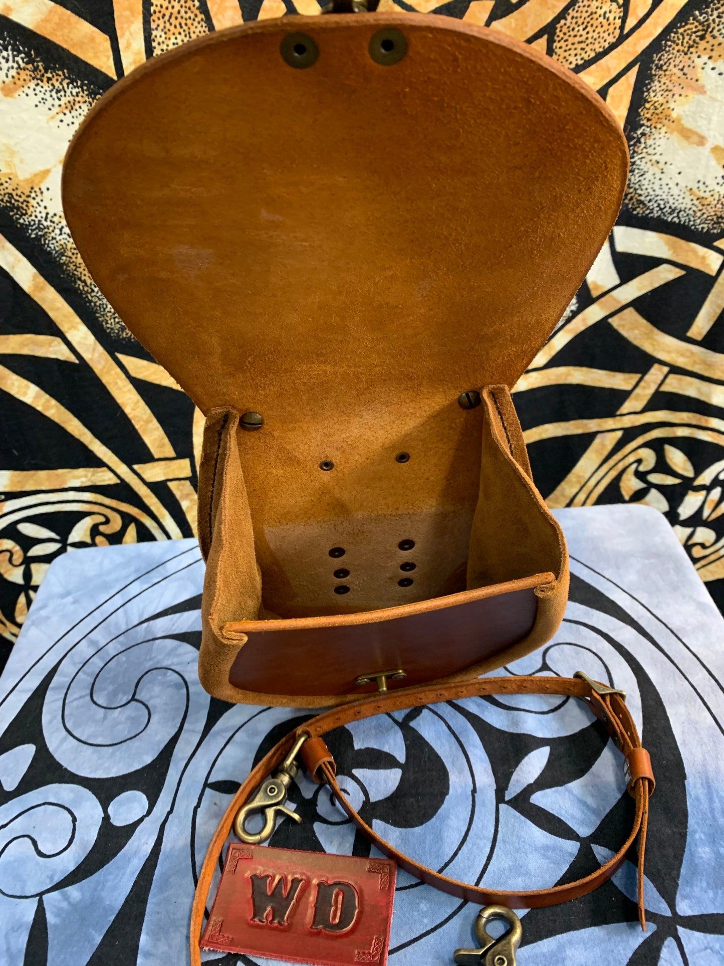 LEATHER AND SUEDE SPORRAN STYLE POUCH - English Bridle & Toast Suede