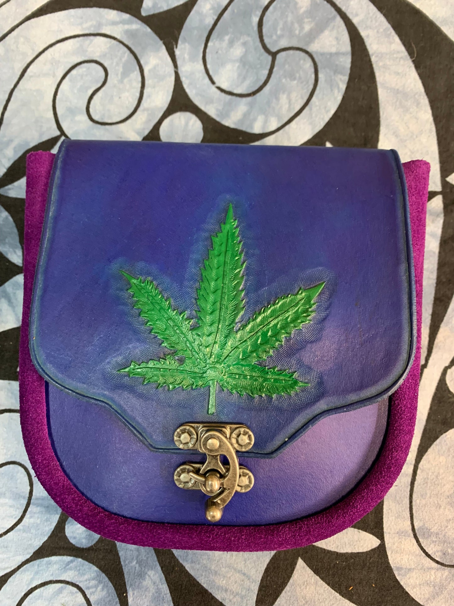 SUEDE & LEATHER BELT POUCH - Marijana Leaf Carving - Blue & Purple Suede